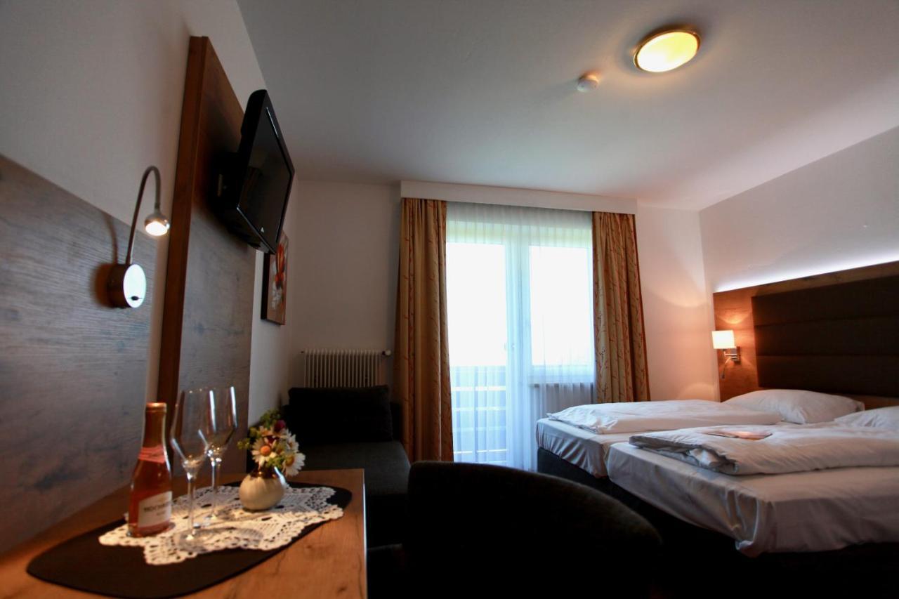 Hotel-Restaurant Am Hochfuchs Eugendorf Exteriér fotografie
